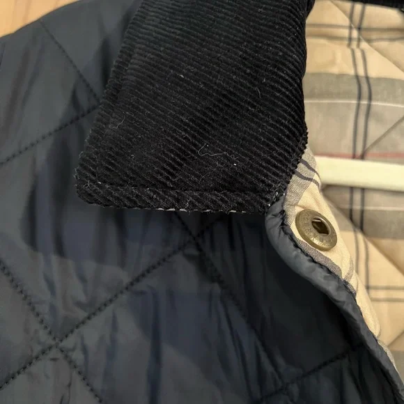 Barbour Black Quilted Puffer Jacket - Picture 7 of 9